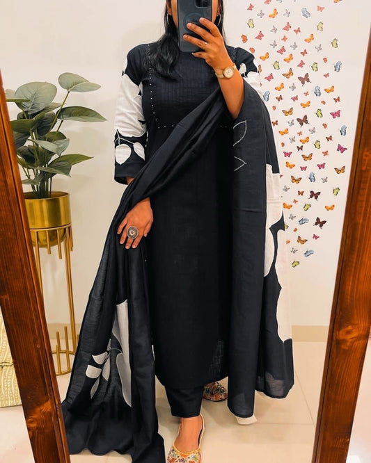 Floral embroidered black round_neck Kurta set With trouser and dupatta